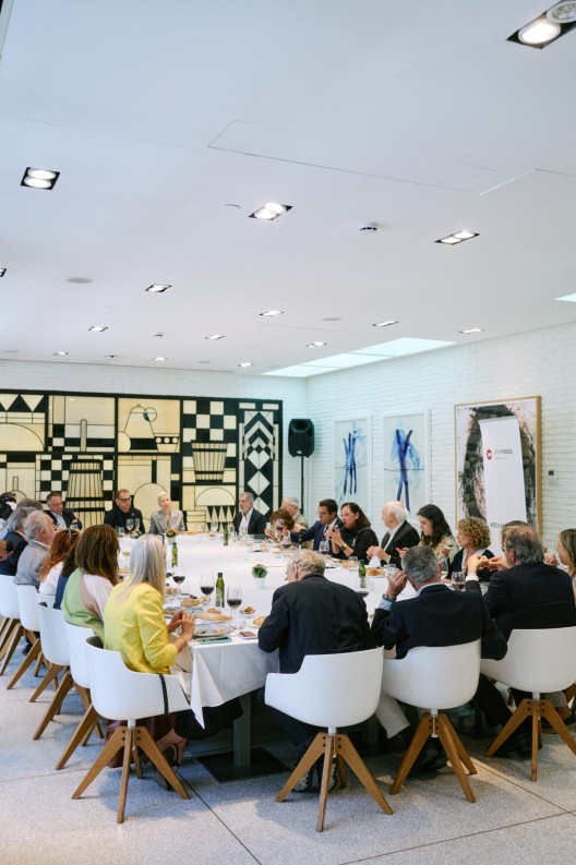 IntermediaconfidencialAuroraCata   Scaled