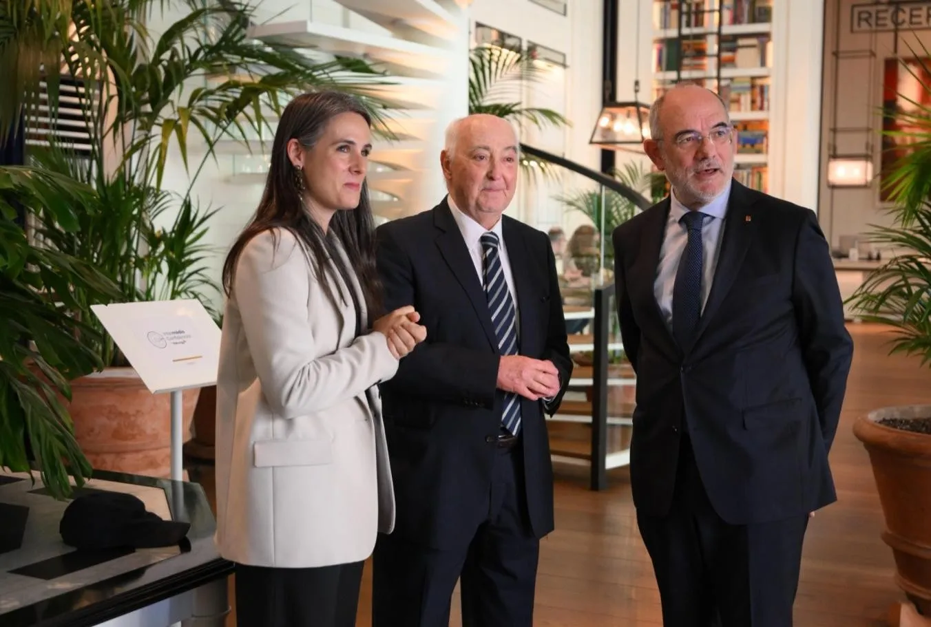 Intermediaconfidencial Antoni Cañete